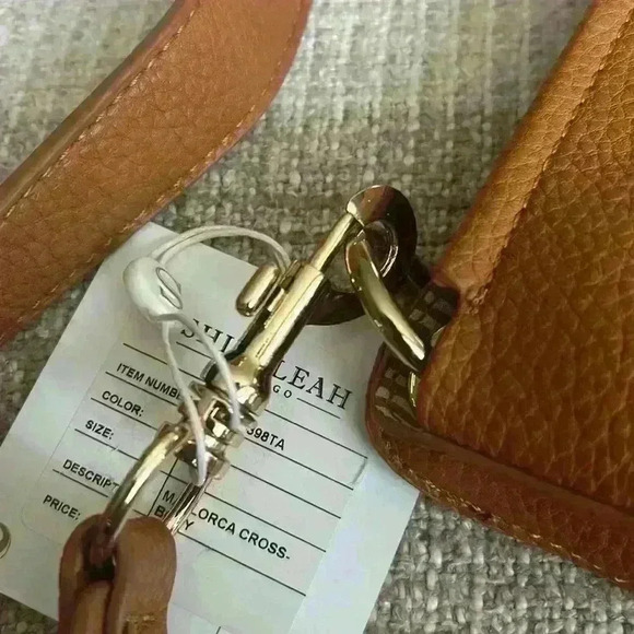 NWT Shiraleah Chicago Vegan Leather Mallorca Crossbody Purse. Pebbled Texture - Picture 13 of 16